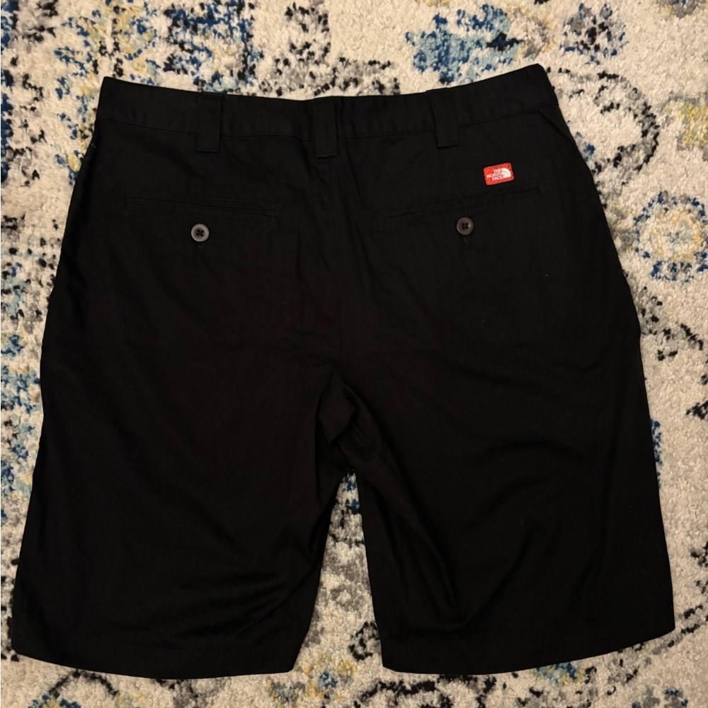 The North Face Women's Black Bermuda Shorts - Picture 3 of 6